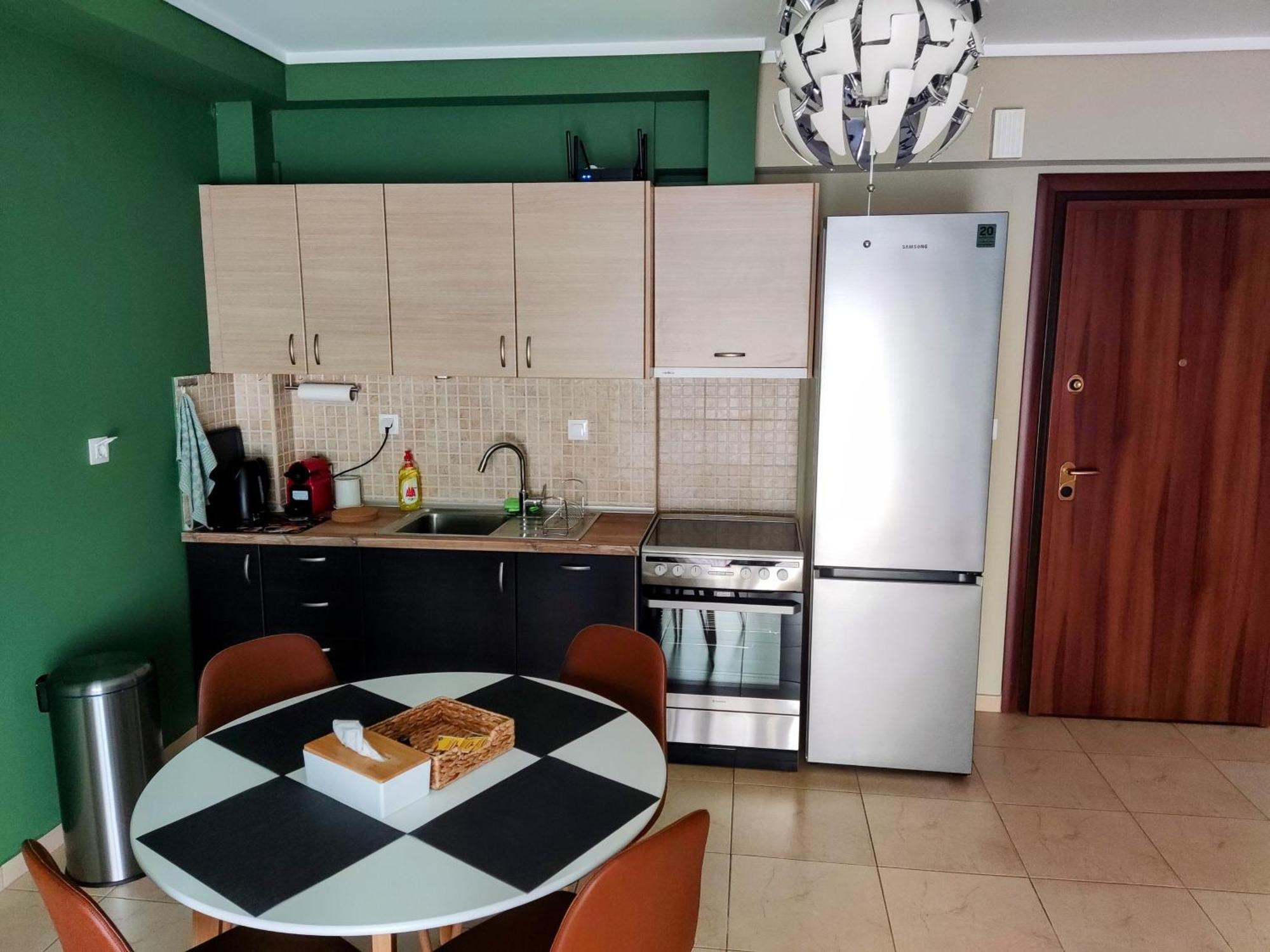 Cozy Apt! Friends & Family - Private Paid Parking Thessaloniki Exterior foto
